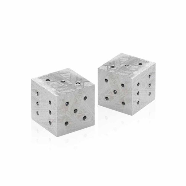 Paire de dés en météorite sertie de diamants noirs 0.73ct