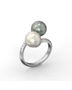 Toi et moi Diamond and Pearl ring