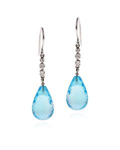 Boucles d'oreilles topaze bleu, taille briolet et diamants