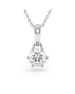     Ein Diamantanhänger aus Weißgold mit einem GIA-zertifizierten 1,00-Karat-Diamanten in Sechs-Krappen-Fassung und passender Kette, Vorderansicht, freigestellt auf weißem Hintergrund