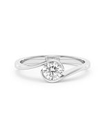 Ein Yin Yang Diamant-Solitärring aus Weißgold, besetzt mit einem GIA-zertifizierten Brillanten von 0,50 Karat, Vorderansicht, freigestellt auf weißem Hintergrund