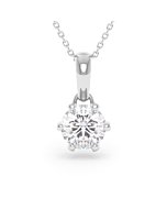    Un pendentif diamant 6 griffes 1,50 carat GIA en or blanc avec sa chaîne, vue de face sur fond blanc
