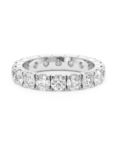 Une alliance diamants 3 carat en or blanc 750 vue de face sur fond blanc