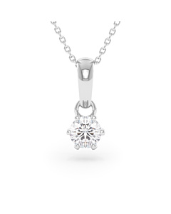     Ein Diamantanhänger aus Weißgold mit einem GIA-zertifizierten 0,50-Karat-Diamanten in Sechs-Krappen-Fassung und passender Kette, Vorderansicht, freigestellt auf weißem Hintergrund